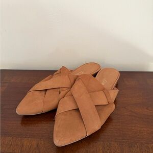 Matisse Brown Mules with Crisscross Detail Size 7.5